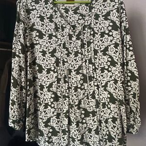 Floral Green and White Women's Top